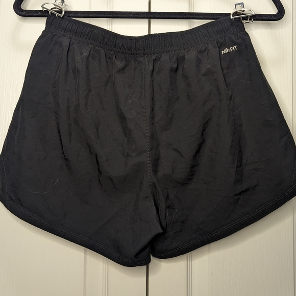 Nike FITDRY shorts - Picture 4 of 7